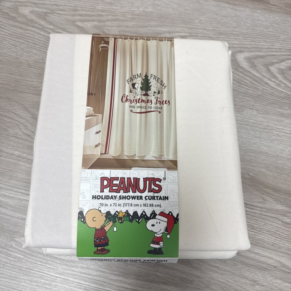 NWT Peanuts Snoopy Farm Fresh Christmas Trees Holiday Shower Curtain 70"x72"